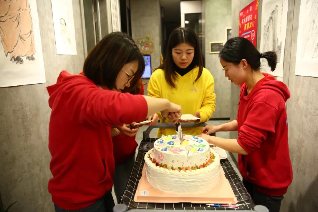 南京畫(huà)室少兒培訓哪家好？用藝術(shù)的力量，優(yōu)化孩子成長(cháng)4